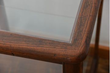 アンティーク家具　アンティーク 古いナラ材の4枚引き戸ガラスケース(ショーケース、飾り棚)