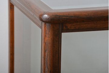 アンティーク家具　アンティーク 古いナラ材の4枚引き戸ガラスケース(ショーケース、飾り棚)