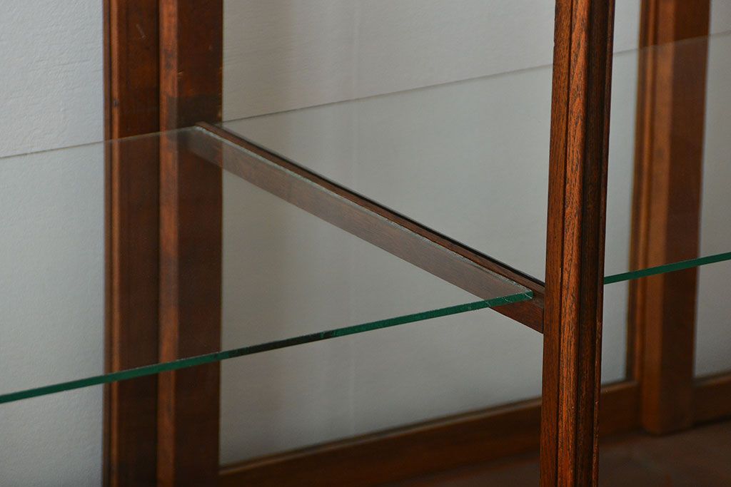 アンティーク家具　アンティーク 古いナラ材の4枚引き戸ガラスケース(ショーケース、飾り棚)