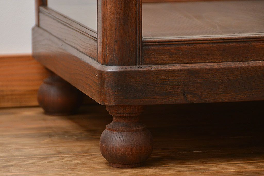 アンティーク家具　アンティーク 古いナラ材の4枚引き戸ガラスケース(ショーケース、飾り棚)