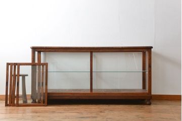 アンティーク家具　アンティーク 古いナラ材の4枚引き戸ガラスケース(ショーケース、飾り棚)