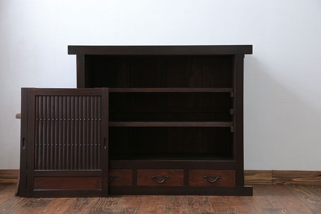 アンティーク家具　古民具・骨董 丸桟仕上げ 三尺水屋箪笥サイドボード(収納棚)