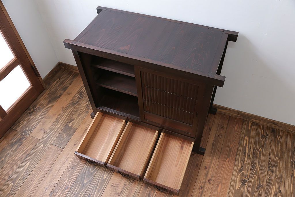 アンティーク家具　古民具・骨董 丸桟仕上げ 三尺水屋箪笥サイドボード(収納棚)