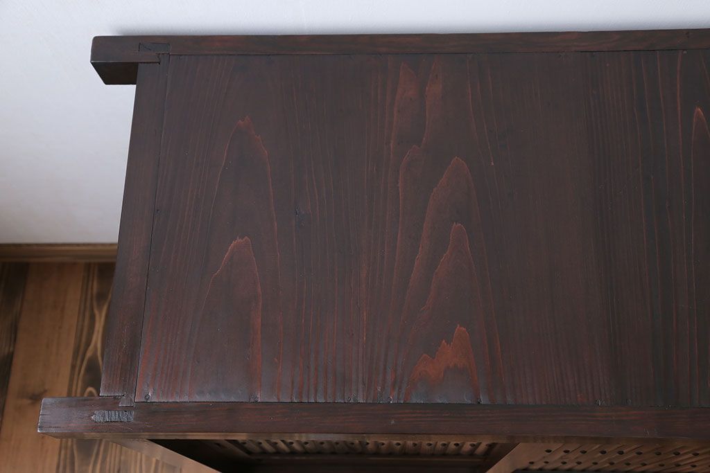 アンティーク家具　古民具・骨董 丸桟仕上げ 三尺水屋箪笥サイドボード(収納棚)