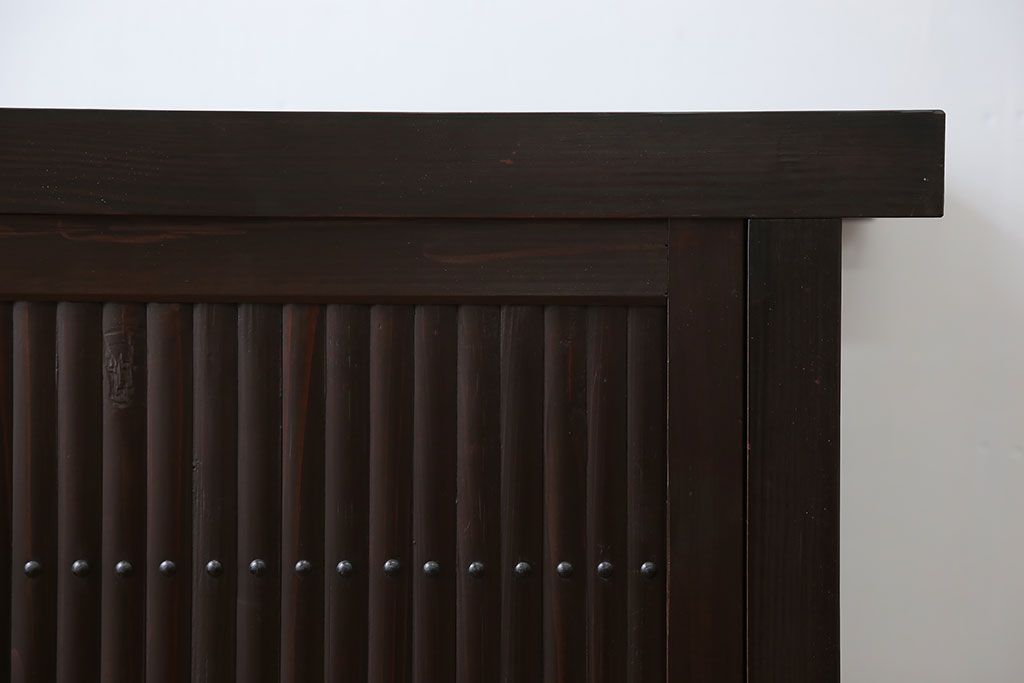 アンティーク家具　古民具・骨董 丸桟仕上げ 三尺水屋箪笥サイドボード(収納棚)