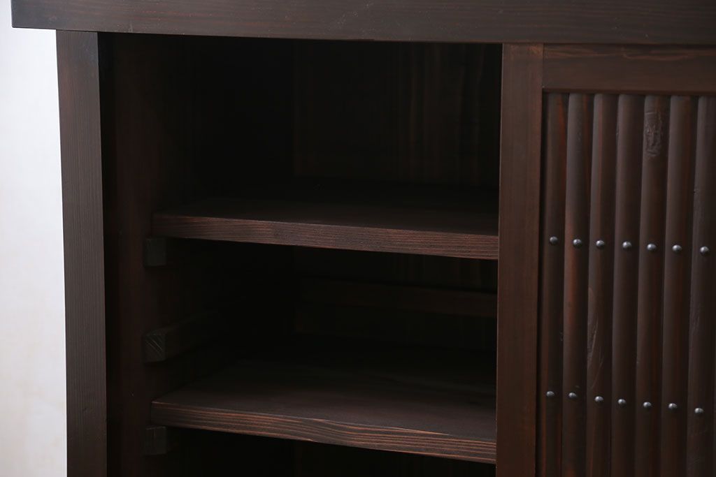 アンティーク家具　古民具・骨董 丸桟仕上げ 三尺水屋箪笥サイドボード(収納棚)