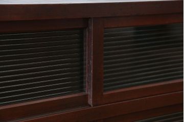 アンティーク家具　アンティーク 古い木のモールガラス収納棚(戸棚)