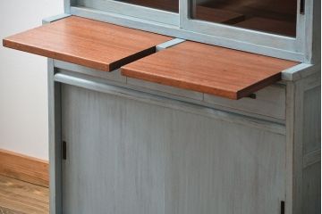 レトロ家具　昭和レトロ アンティークペイント シンプルな食器棚(カップボード)