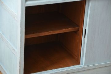 レトロ家具　昭和レトロ アンティークペイント シンプルな食器棚(カップボード)