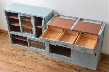 レトロ家具　昭和レトロ アンティークペイント シンプルな食器棚(カップボード)