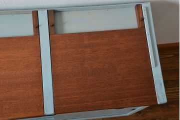 レトロ家具　昭和レトロ アンティークペイント シンプルな食器棚(カップボード)