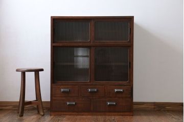 レトロ家具　昭和レトロ モールガラス アンティーク収納棚(キャビネット)