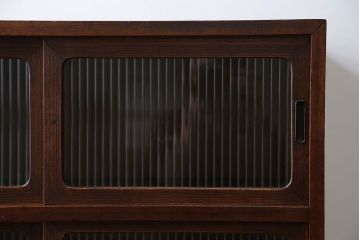 レトロ家具　昭和レトロ モールガラス アンティーク収納棚(キャビネット)