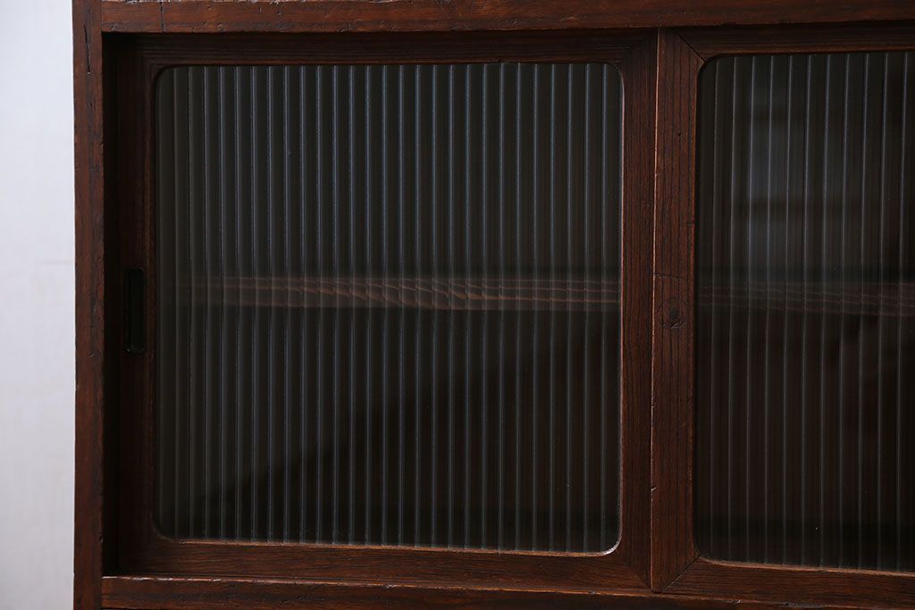 レトロ家具　昭和レトロ モールガラス アンティーク収納棚(キャビネット)