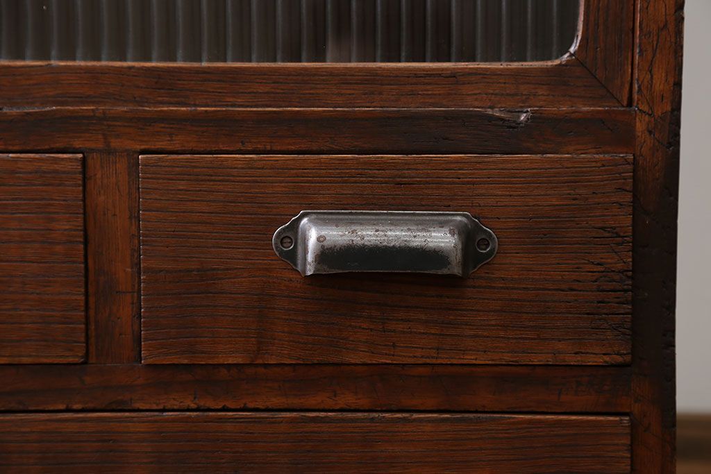 レトロ家具　昭和レトロ モールガラス アンティーク収納棚(キャビネット)