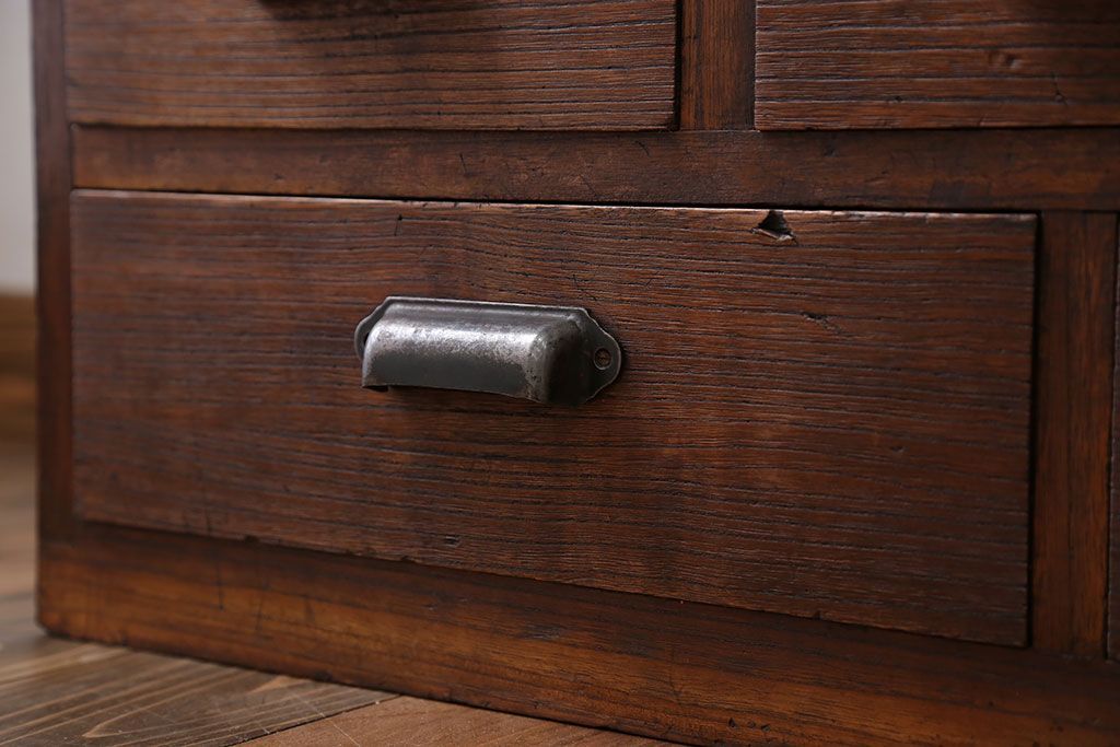 レトロ家具　昭和レトロ モールガラス アンティーク収納棚(キャビネット)