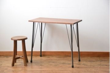 アンティーク家具　アンティーク  天板一枚板 古材を使った鉄脚テーブル(4)(作業台、机)