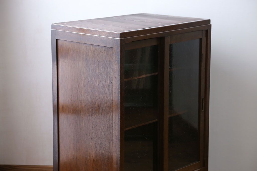 アンティーク家具　アンティーク 気泡ガラスの引き出し付き収納棚(飾り棚)