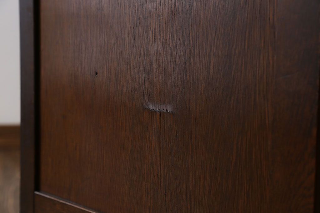 アンティーク家具　アンティーク 気泡ガラスの引き出し付き収納棚(飾り棚)