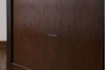 アンティーク家具　アンティーク 気泡ガラスの引き出し付き収納棚(飾り棚)