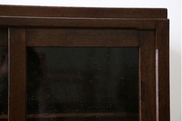 アンティーク家具　アンティーク 気泡ガラスの引き出し付き収納棚(飾り棚)