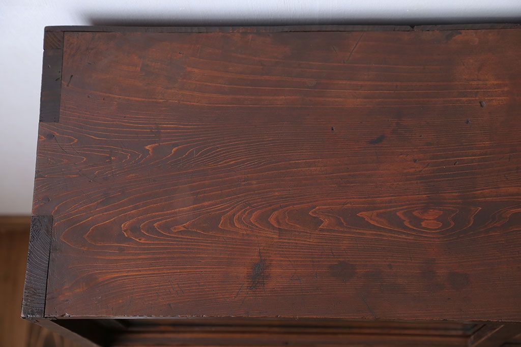 アンティーク家具　アンティーク 古い木の10杯引き出し 脚付き収納棚(チェスト)