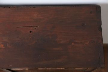 アンティーク家具　アンティーク 古い木の10杯引き出し 脚付き収納棚(チェスト)