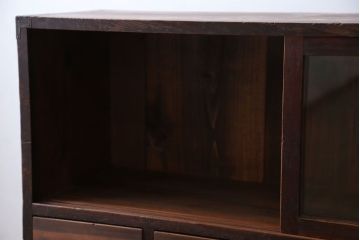 アンティーク家具　アンティーク 古い木の10杯引き出し 脚付き収納棚(チェスト)