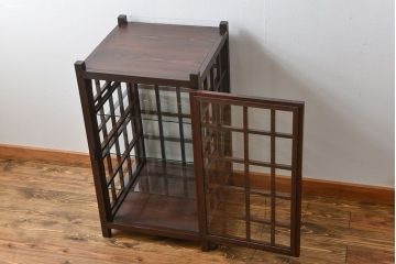 アンティーク家具　和風モダンスタイル 格子の縦型ガラスケース(2)