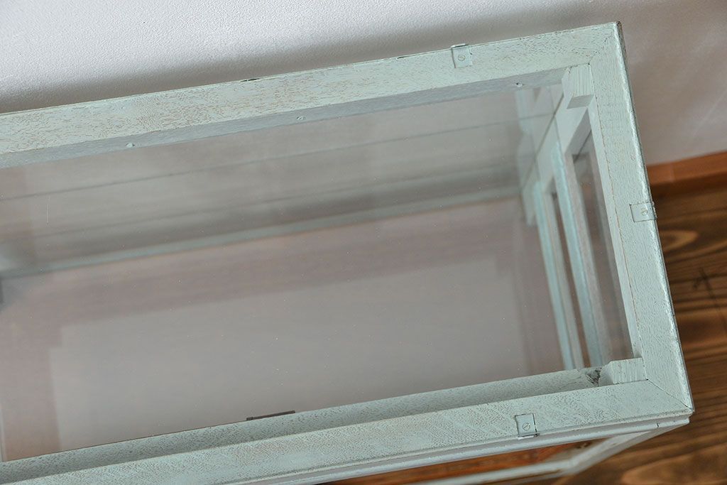 アンティーク家具　アンティークペイント　小さな引き出し付きガラスケース(ショーケース、飾り棚)