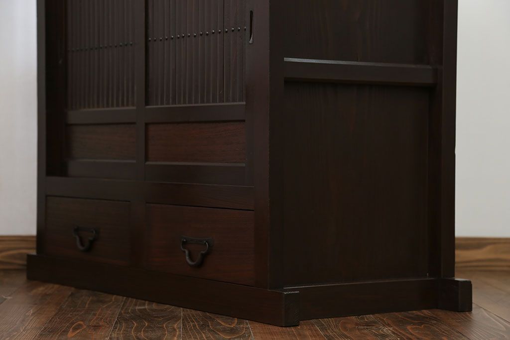 アンティーク家具　アンティーク 丸桟仕上げ モダンな三尺水屋箪笥サイドボード(収納棚)