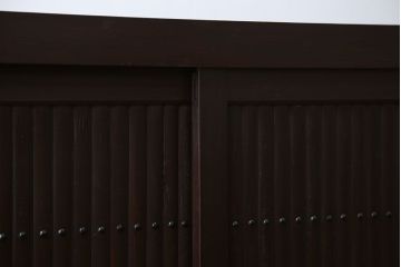 アンティーク家具　アンティーク 丸桟仕上げ モダンな三尺水屋箪笥サイドボード(収納棚)