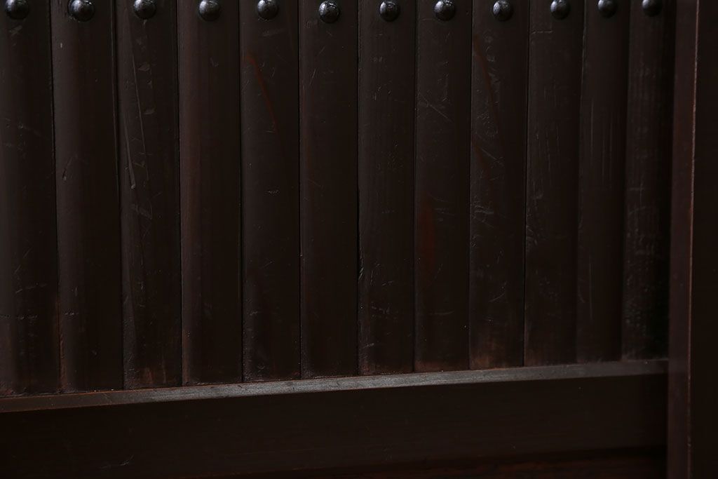 アンティーク家具　アンティーク 丸桟仕上げ モダンな三尺水屋箪笥サイドボード(収納棚)