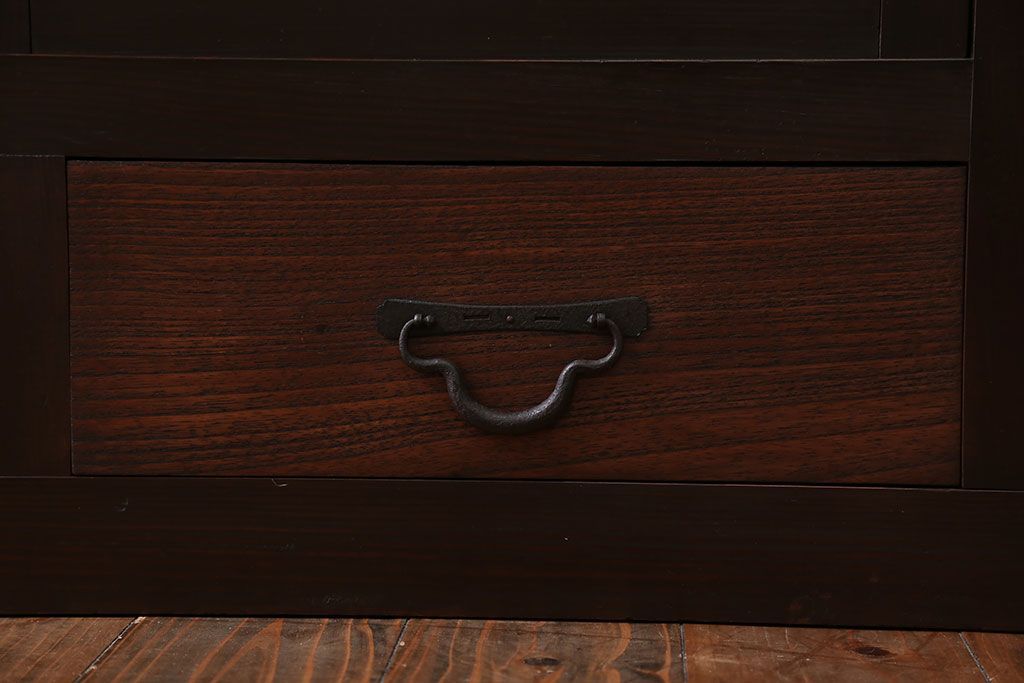 アンティーク家具　アンティーク 丸桟仕上げ モダンな三尺水屋箪笥サイドボード(収納棚)