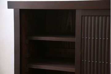 アンティーク家具　アンティーク 丸桟仕上げ モダンな三尺水屋箪笥サイドボード(収納棚)