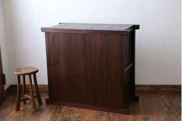 アンティーク家具　アンティーク 丸桟仕上げ モダンな三尺水屋箪笥サイドボード(収納棚)