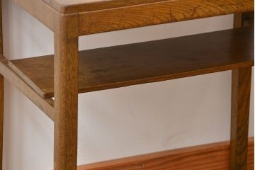 レトロ家具　昭和レトロ 古い栓材のアンティークサイドテーブル(机)