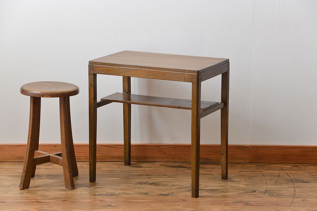 レトロ家具　昭和レトロ 古い栓材のアンティークサイドテーブル(机)