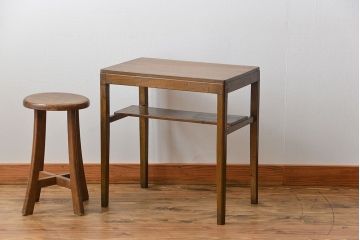 レトロ家具　昭和レトロ 古い栓材のアンティークサイドテーブル(机)