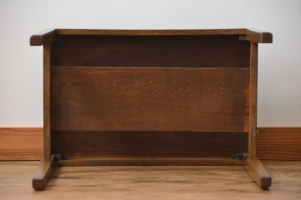 レトロ家具　昭和レトロ 古い栓材のアンティークサイドテーブル(机)