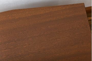 レトロ家具　アンティーク レトロなデザインのミッドセンチュリーセンターテーブル