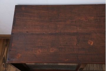 アンティーク家具　アンティーク 前面欅材の鉄脚付きローボード(収納棚、テレビボード)