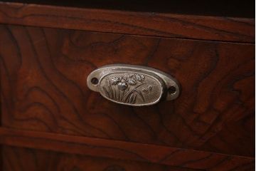 アンティーク家具　アンティーク 前面欅材の鉄脚付きローボード(収納棚、テレビボード)