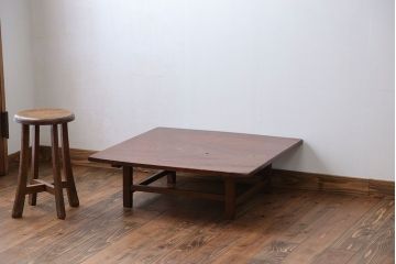 アンティーク家具　古民具・骨董 天板欅材一枚板 シンプルな角テーブル(机)