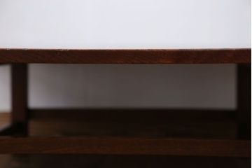 アンティーク家具　古民具・骨董 天板欅材一枚板 シンプルな角テーブル(机)