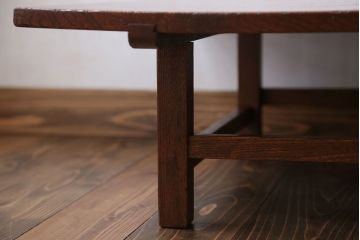 アンティーク家具　古民具・骨董 天板欅材一枚板 シンプルな角テーブル(机)
