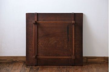 アンティーク家具　古民具・骨董 天板欅材一枚板 シンプルな角テーブル(机)