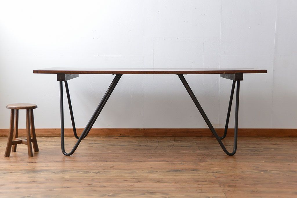 アンティーク家具　アンティーク 天板ナラ材の大きな鉄脚作業台(テーブル、机)