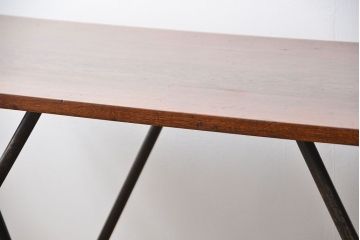 アンティーク家具　アンティーク 天板ナラ材の大きな鉄脚作業台(テーブル、机)