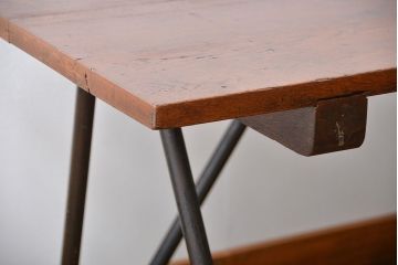 アンティーク家具　アンティーク 天板ナラ材の大きな鉄脚作業台(テーブル、机)